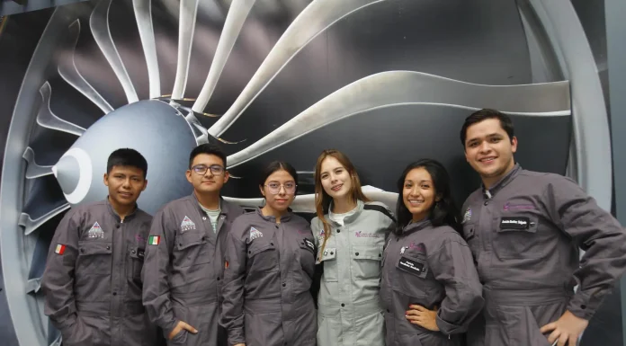 Un campamento especial con astronauta Katya Echazarreta impulsa a jóvenes en México