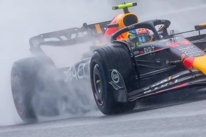 checo-perez-en-practicas-del-gp-de-belgica