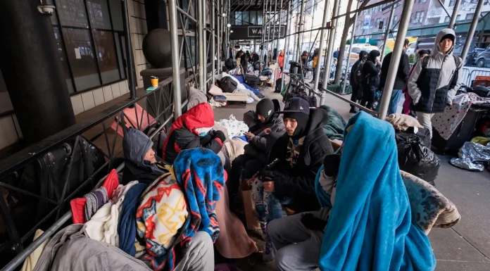 Nueva York se prepara para el mayor albergue público para 2 mil personas