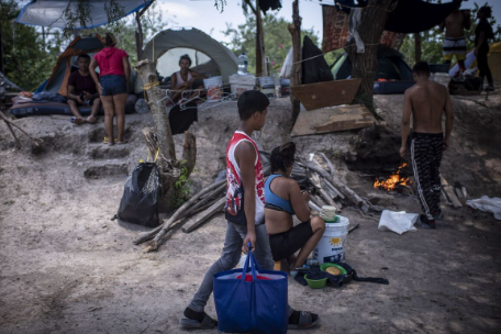 México establecerá campamentos para migrantes vulnerables de Cuba, Haití, Nicaragua y Venezuela