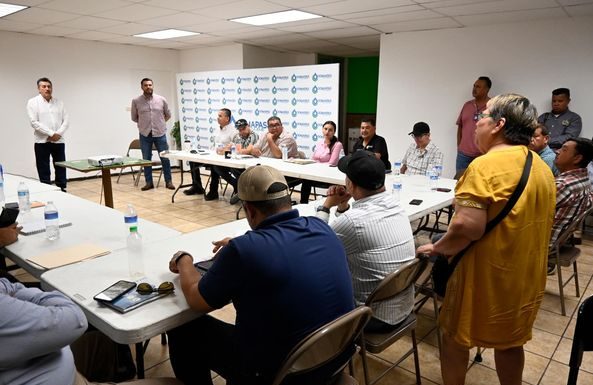 SE REUNE EL PRESIDENTE MUNICIPAL CON CONTRATISTAS DEL OOMAPAS DE CAJEME PARA EVALUACIÓN DE ATENCIÓN A REPORTES