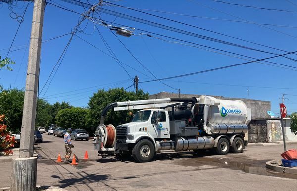 ATIENDE OOMAPAS DE MANERA INTEGRAL REPORTES DE COLONIA MUNICIPIO LIBRE ESTE SABADO