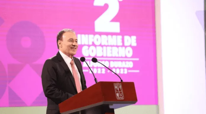 Va Gobernador por subsidio de 8 meses para la luz