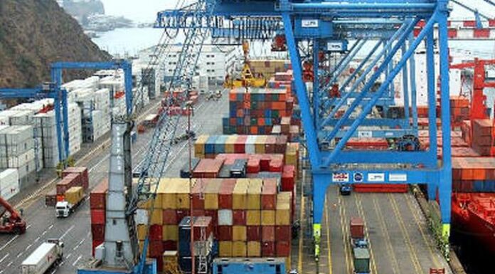Exportaciones mexicanas crecen en agosto; ligan 4 meses al alza