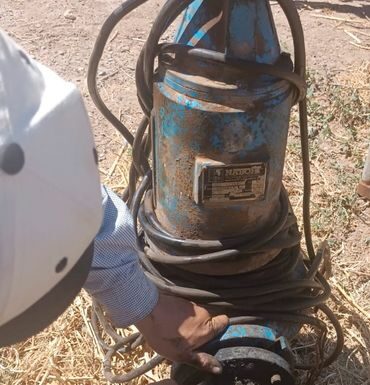 OOMAPASC INSTALA BOMBA DE LODOS, EN CAMPO 2