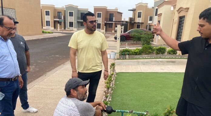 ATIENDE DRENAJES EN VALLE DORADO Y REALIZA ESTUDIO DE PRESIONES DE AGUA EN LAS MISIONES EL EQUIPO TECNICO DE OOMAPAS ESTE SABADO.