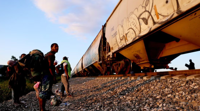 INM contrata servicios de transportación aérea tipo chárter para trasladar migrantes