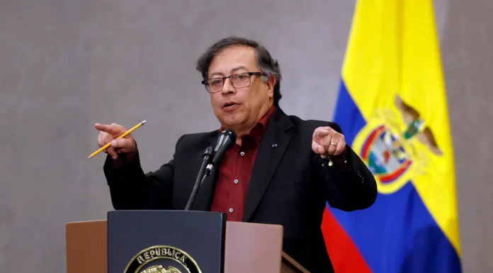 AMLO confirma que Gustavo Petro asistirá a cumbre migratoria en México