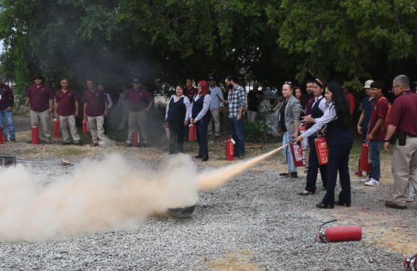 MANTIENE CAPACITADO EL OOMAPASC A TODO SU PERSONAL EN EL CUIDADO DE SU INTEGRIDAD Y LA DE LA CIUDADANIA