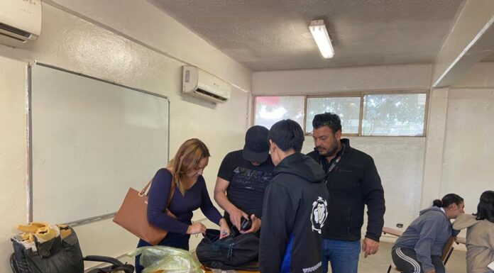 LLEVAN PROGRAMA REVISIÓN MOCHILA A LA SECUNDARIA ESTATAL 11