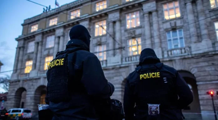 Baja a 14 cifra de muertos por tiroteo en Praga; autor era sospechoso de 3 asesinatos