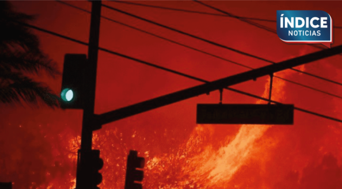 Bomberos mexicanos arriban a California para combatir incendios