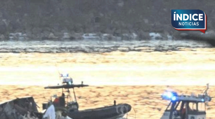 Descartan sobrevivientes en choque aéreo en Washington