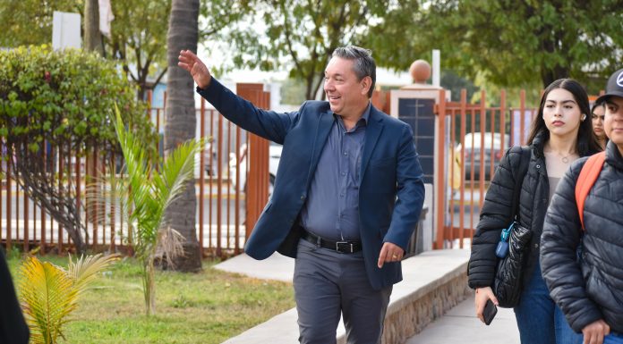 Aarón Grageda inicia campaña rumbo a la Rectoría de la Universidad de Sonora en campus Navojoa con un proyecto transformador.