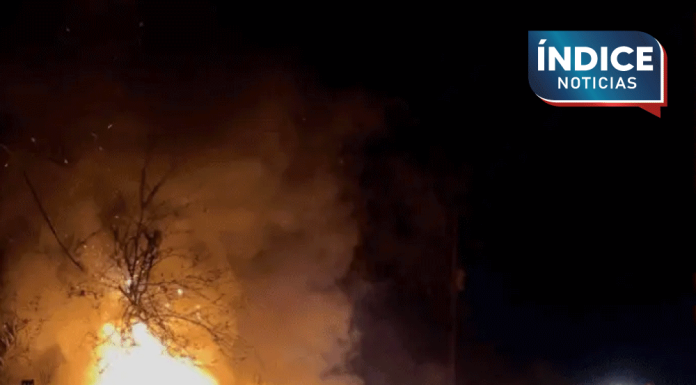 Incendio de camión y yate moviliza a los cuerpos de emergencia en Empalme