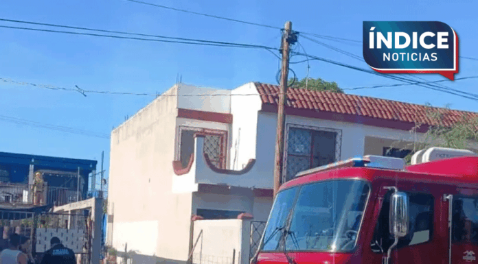 Bomberos de Ciudad Obregón se movilizan por conato de incendio en la colonia Cumuripa