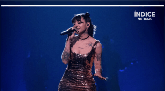 «Basta de odio»: Cazzu pide freno al odio en redes durante concierto