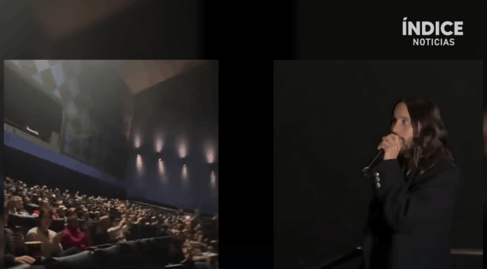 Jared Leto toma por sorpresa a fans durante una función de ‘Tron: Ares’ y la sala luce casi vacía