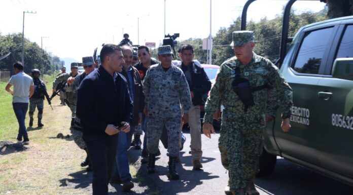 Harfuch recorre Uruapan; anuncia capacitación a policías municipales