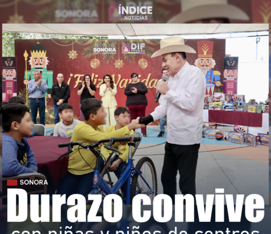 Durazo convive con niñas y niños de centros DIF durante festejo navideño