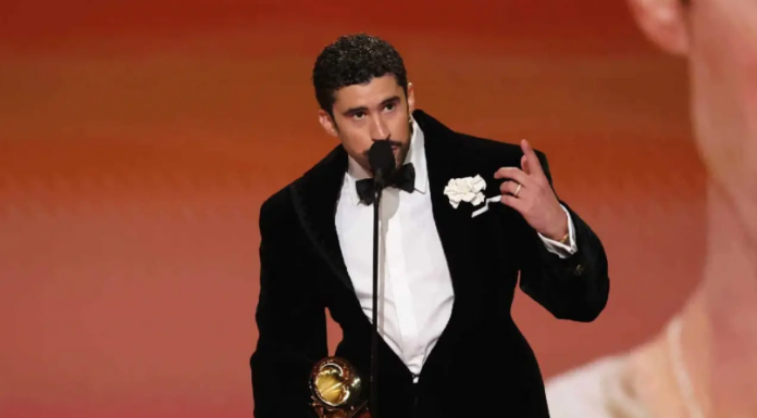 BAD BUNNY HACE HISTORIA EN LOS GRAMMY