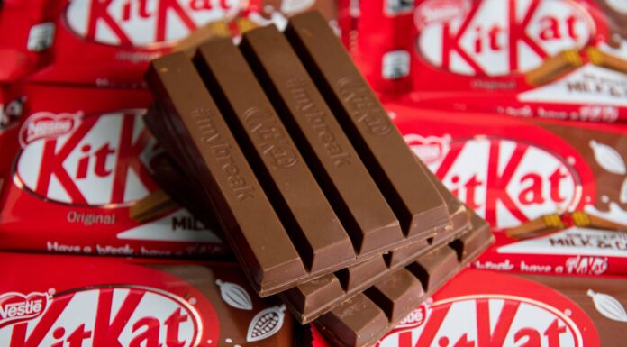 ROBAN 12 TONELADAS DE CHOCOLATES KITKAT EN EUROPA