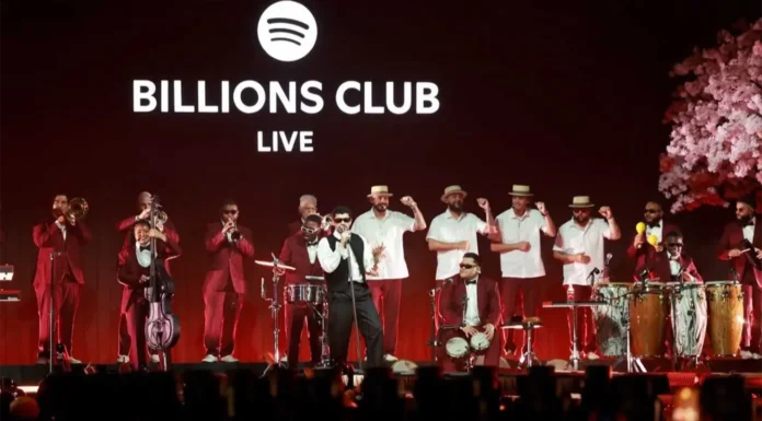 Bad Bunny estrena concierto exclusivo en Spotify grabado en Japón