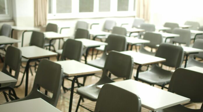 SEP MANTIENE CALENDARIO ESCOLAR ORIGINAL PARA 8 DE CADA 10 ESTUDIANTES