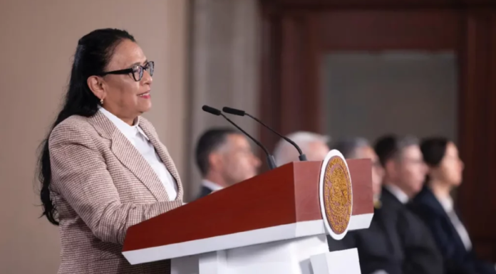 GOBIERNO FEDERAL MANTIENE DIÁLOGO CON LA CNTE Y REVISA 79 PUNTOS DEL PLIEGO PETITORIO
