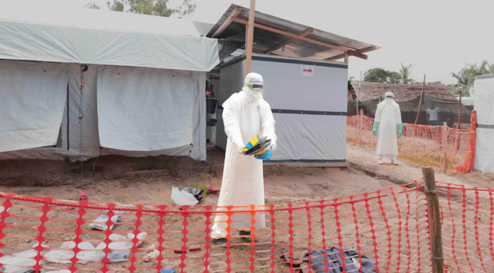 OMS RECHAZA RESTRINGIR VIAJES A CONGO Y UGANDA PESE A BROTE DE ÉBOLA