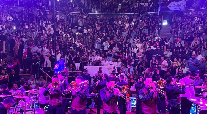 BANDA MS LOGRA LLENO TOTAL EN EL PALENQUE DE LA EXPOGAN SONORA