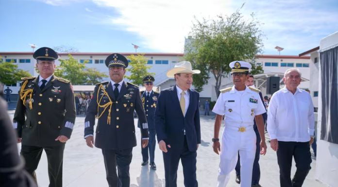 GUARDIA NACIONAL RECONOCE A ALFONSO DURAZO POR SU APOYO A LA SEGURIDAD EN SONORA