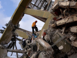 VENEZUELA ELEVA A 2 MIL 595 LA CIFRA DE MUERTOS POR LOS TERREMOTOS; CONTINÚAN LABORES DE RESCATE