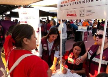 Gobierno de Sonora brinda orientación laboral en feria de servicios “Sonora Atiende”