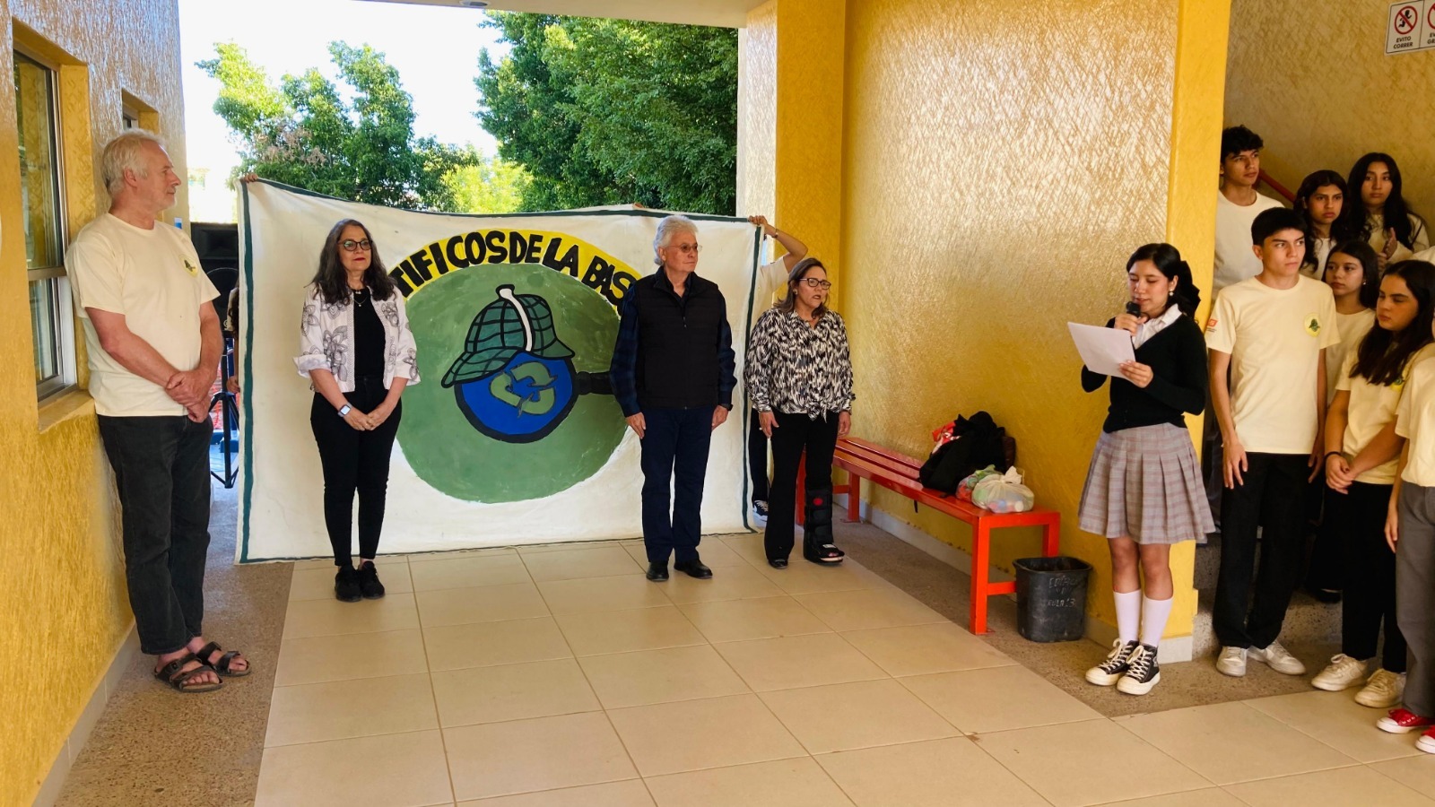 Impulsa Cobach Sonora limpieza de playas con “Científicos de la Basura”