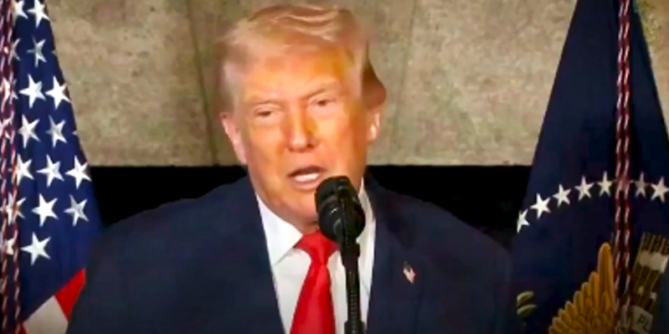 Otra Navideña para Maduro, Trump vuelve a amenazar con la capacidad militar de EU