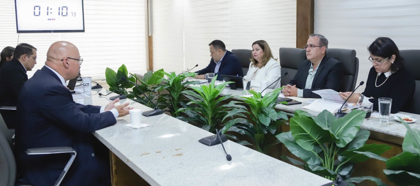 El Comité de Evaluación del Poder Legislativo sigue con entrevistas a aspirantes a jueces y juezas