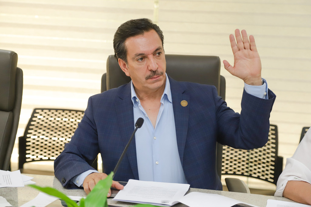 Encabeza David Figueroa instalación de la Comisión de Transparencia