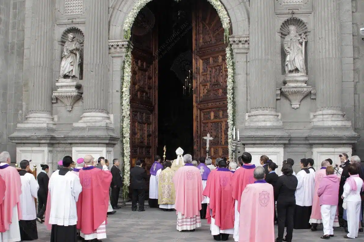Iglesia Pide Tregua