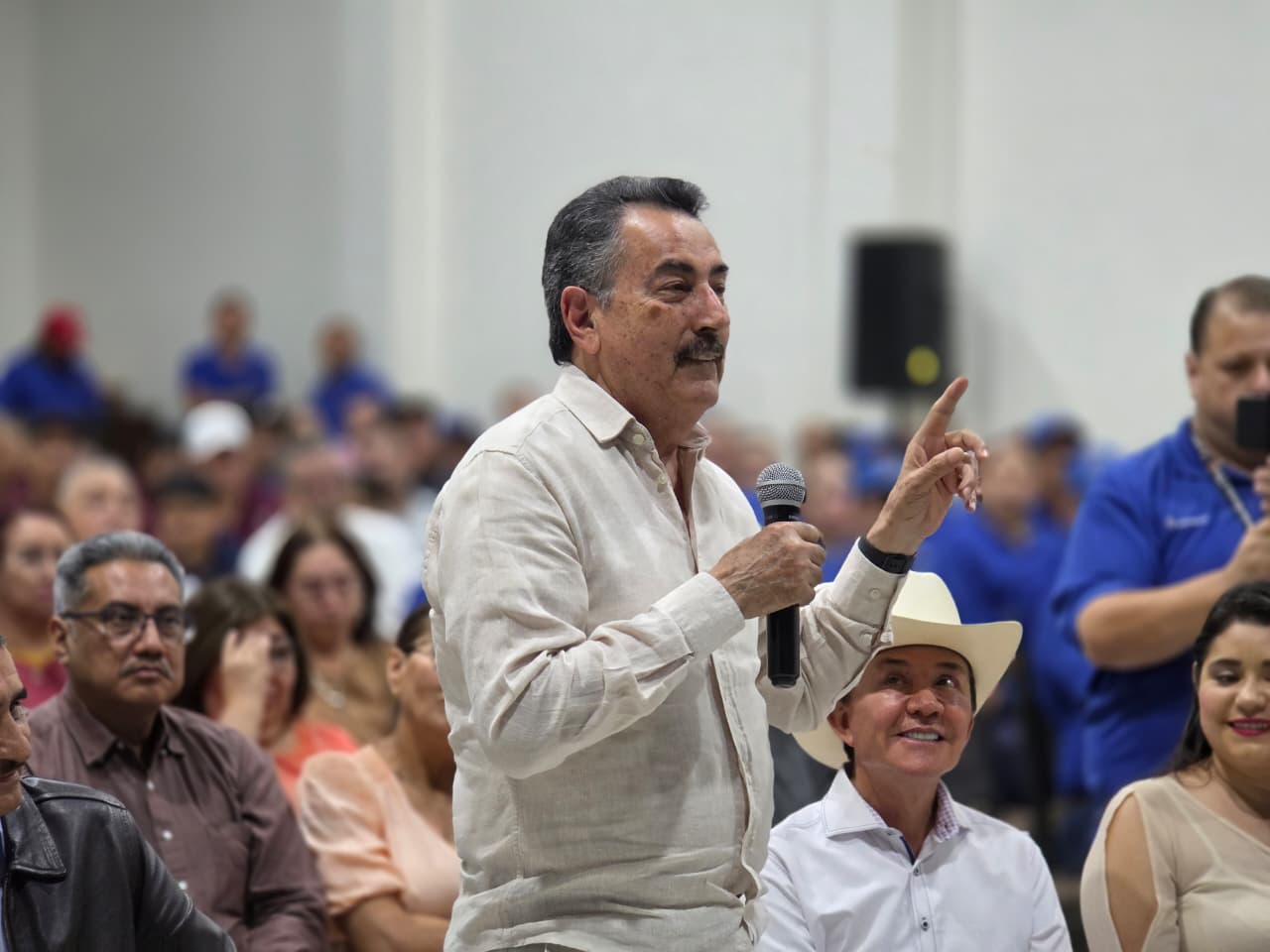 PARTICIPA ALCALDE JAVIER LAMARQUE EN PRESENTACIÓN DEL LIBRO SINDICALISMO DE LA CTM EN SONORA