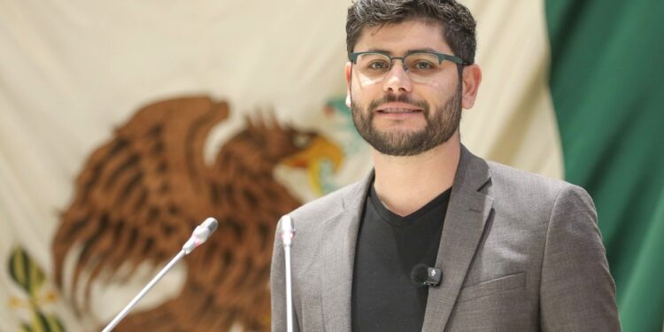 Diputado sanluisino Juan Pablo Arenívar Martínez busca proteger la libertad de expresión en Sonora