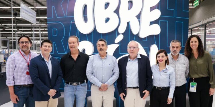 REFRENDA JAVIER LAMARQUE COMPROMISO DE TRABAJO CONJUNTO Y CRECIMIENTO DE LA EMPRESA RADIALL