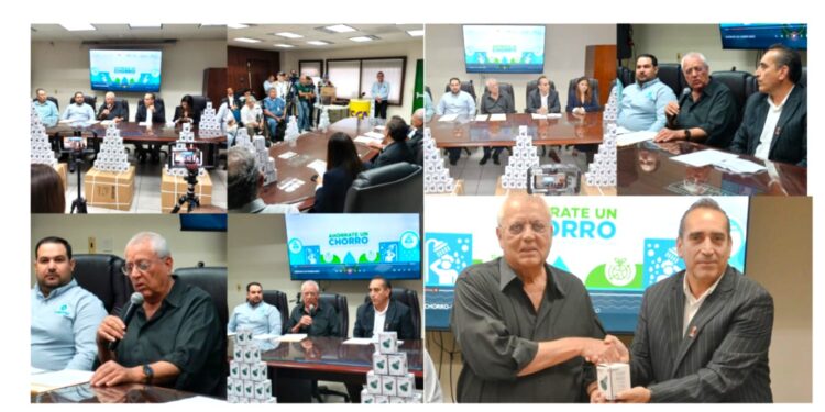 RECIBE OOMAPAS DE CAJEME DONATIVO DE REGADERAS ECOLOGICAS PARA PROGRAMA “AHORRATE UN CHORRO”