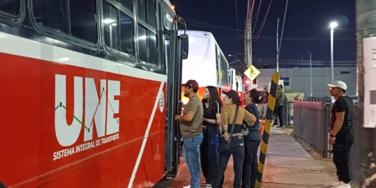 Beneficia Gobierno de Sonora a más de 6 mil 500 personas con transporte nocturno gratuito