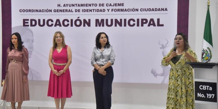 PROMUEVE GOBIERNO DE CAJEME HABILIDADES COMUNICATIVAS EN JÓVENES CON CONCURSO DE ORATORIA 2026