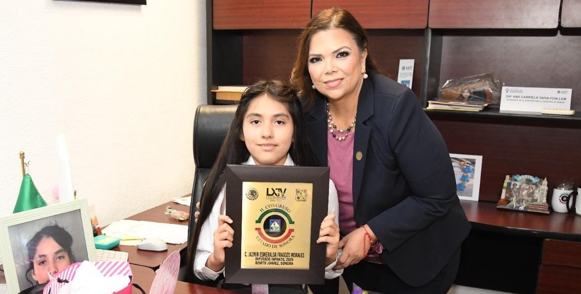 La diputada Gabriela Tapia Fonllem recibe a la diputada infantil Jazmín Esmeralda Fragozo de Benito Juárez
