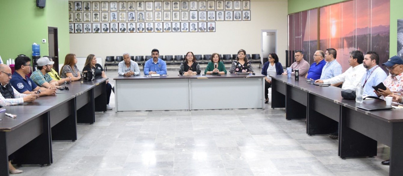ORGANIZA SUTSAC DESFILE DEL DÍA DEL TRABAJO