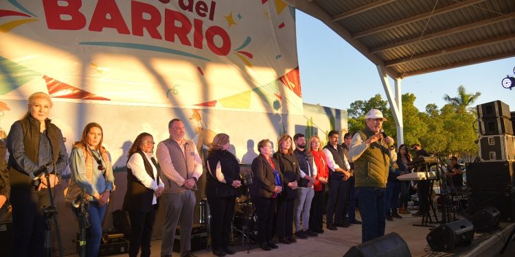 LLEGA LA FIESTA DEL BARRIO A LA COMISARÍA MARTE R. GÓMEZ