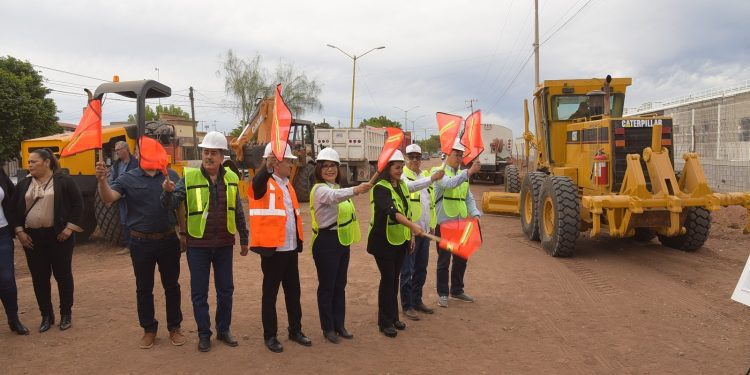 DAN BANDERAZO ALCALDE Y GOBERNADOR A MODERNIZACIÓN DEL BULEVAR CAMINO REAL