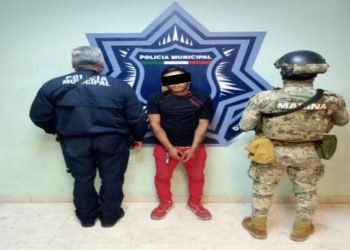 APREHENDE POLICÍA MUNICIPAL A HOMBRE CON CUCHILLO